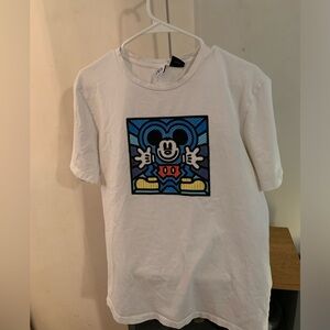 Zara Disney Mickey Mouse Size Medium Short Sleeve T-Shirt